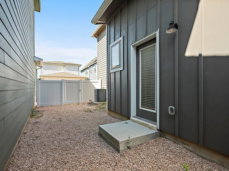 8013 Lennon Dr — Photo 37