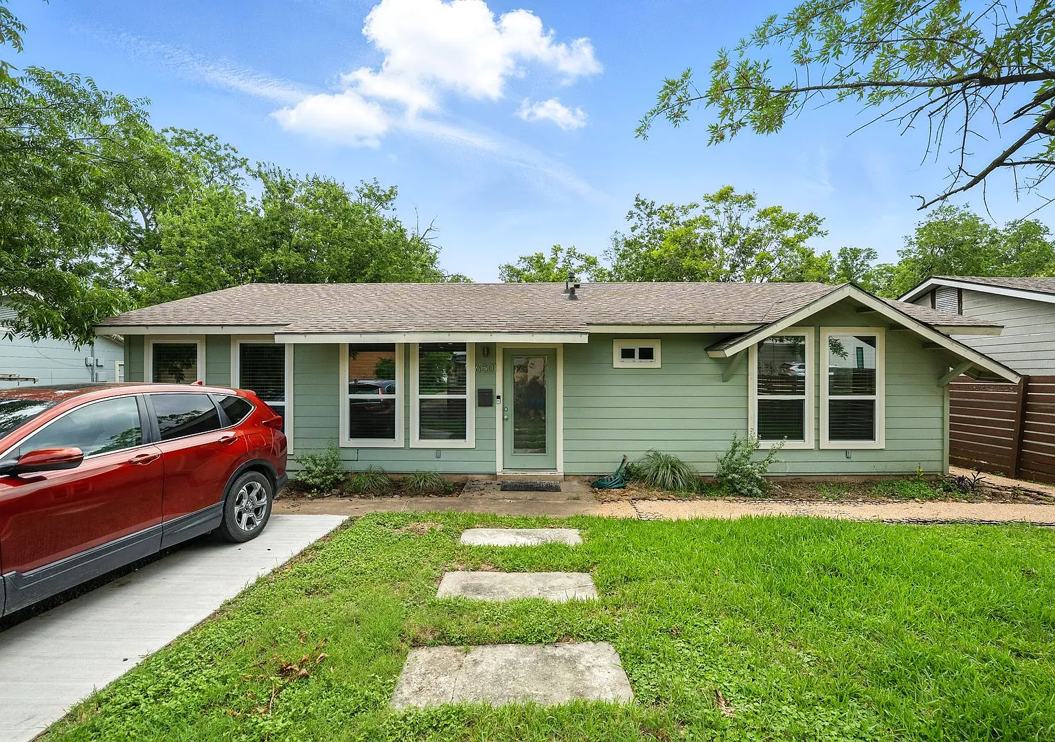 3 Bedroom Home with Bonus Room Near Mueller - Available 8/1/26 — Photo 1