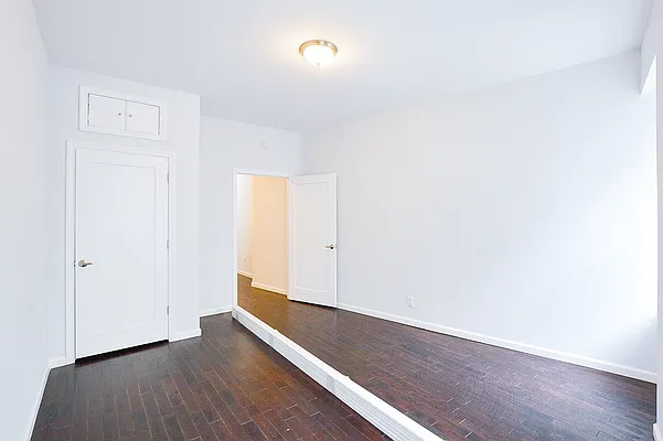 Rented by Clove Realty LLC | media 27