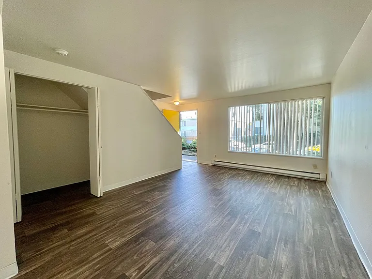LC125th Townhomes — Photo 18