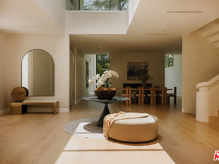 260 S Canyon View Dr — Photo 2