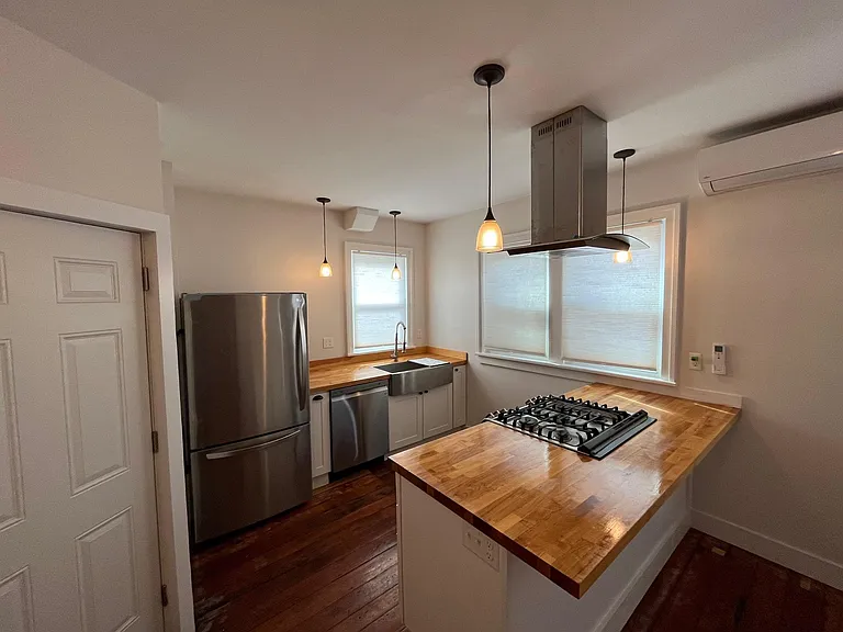 176 Elm St #1 — Photo 3