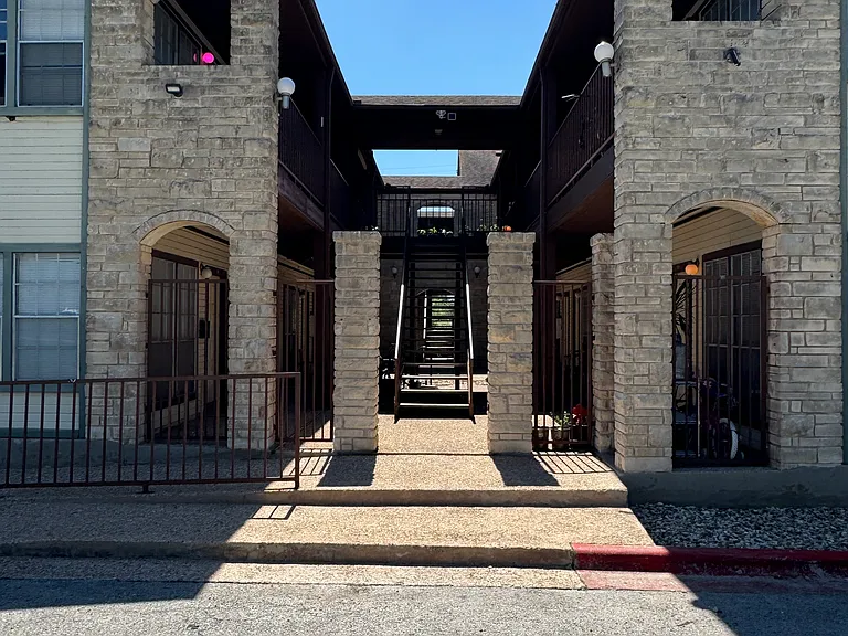 Princeton — Photo 16