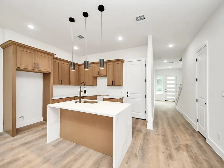 8206 Colonial Ln #A — Photo 6