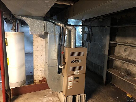 5th image of 119 Ingham Ave
