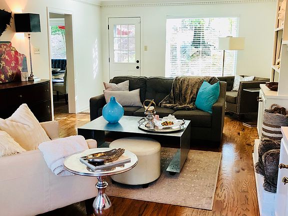 MAIN LIVING AREA