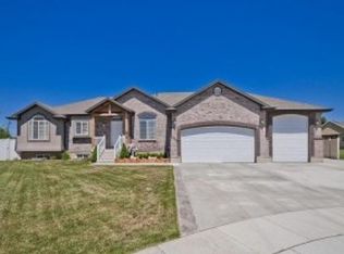 2406 W 1830 S, Syracuse, UT 84075