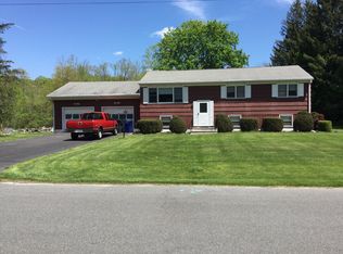 23 Dean Rd, Brookfield, CT 06804