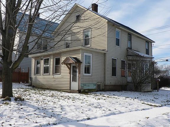 2nd image of 1015 Campbell Ave