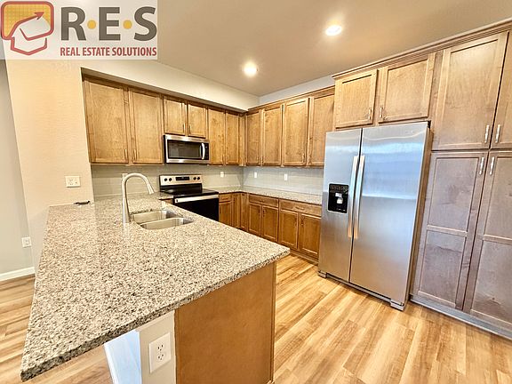3rd image of 6831 Bethany Dr