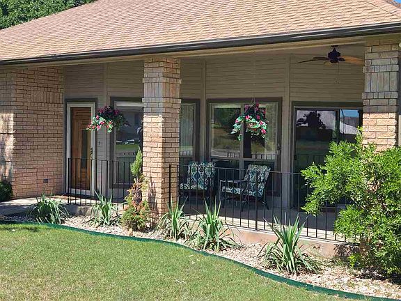 2nd image of 225 Pecan Creek Dr