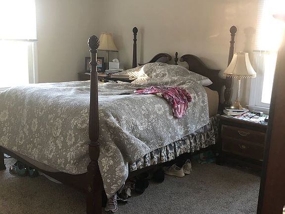 4th image of 2524 Gloucester Dr