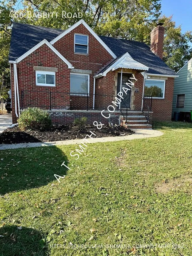 466 Babbitt Rd photo 1