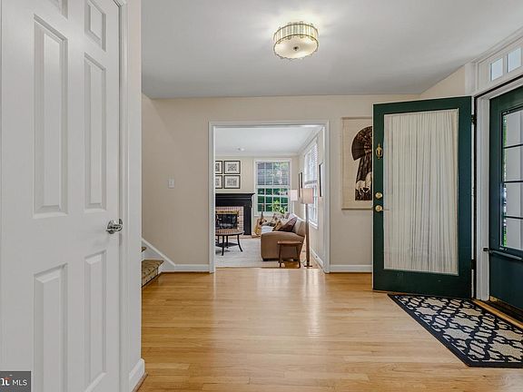 5th image of 3 Stony Meadow Ct