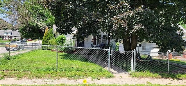 2nd image of 1810 S 27th St