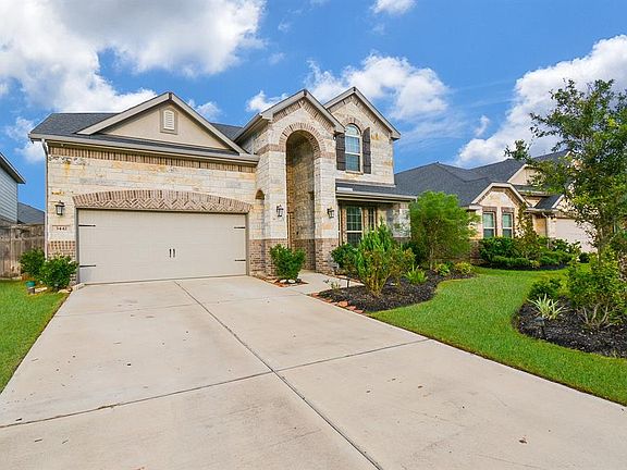 3rd image of 3442 Crescent Vista Drive