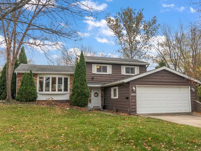 2231 S Bradford Dr, Wheaton, IL, 60189