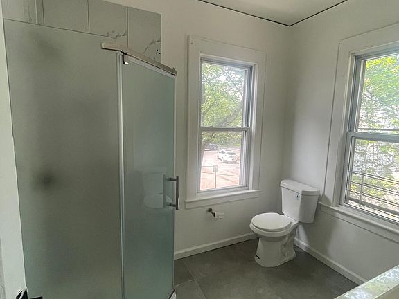 2nd image of 743 15th Ave Floor 2