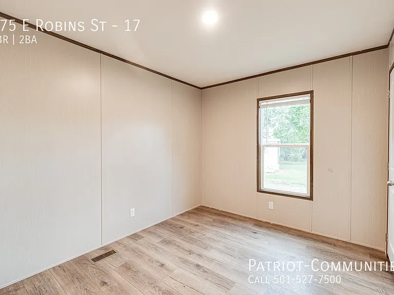 475 E Robins St #17 — Photo 16