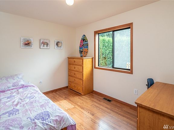 5th image of 16032 81st Pl NE