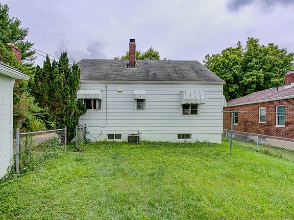 5th image of 1655 Norton Ave