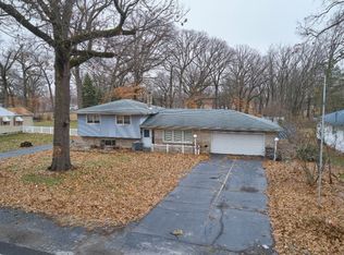2957 County Line Rd, Portage, IN 46368