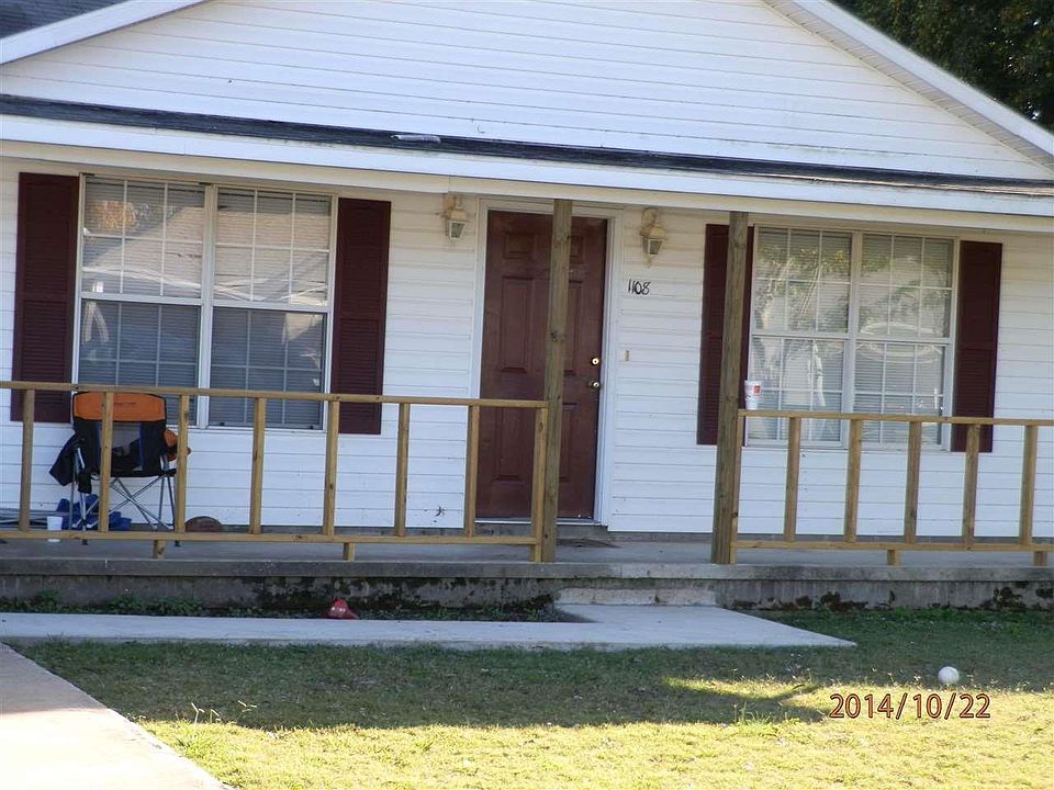 1st image of 1108 Roberts Dr