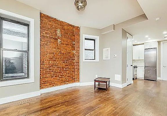 3rd image of 205 Saint James Pl APT 4L