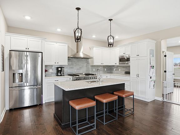 5th image of 13306 Superior Ln