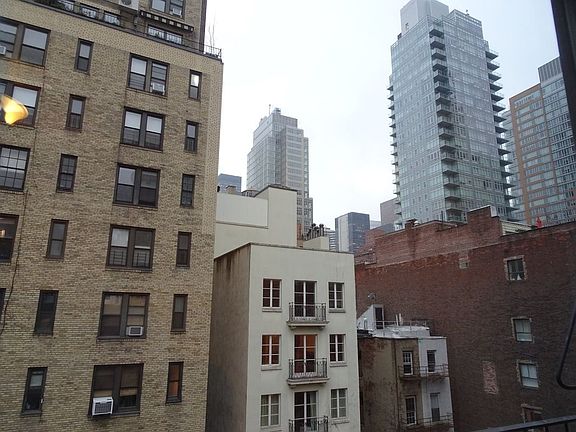 4th image of 332 E 54th St APT 5A