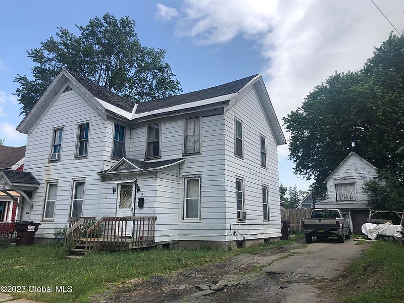 2nd image of 30 Cedar Street