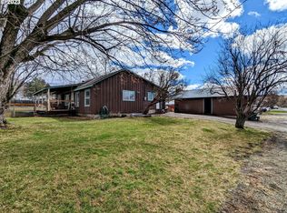 701 Ash St, Cove, OR 97824