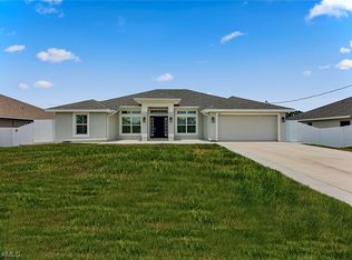 1947 Veronica Ave, Lehigh Acres, FL 33972