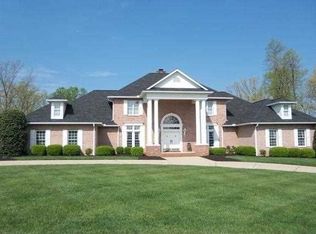 102 Briarwood Dr, Huntington, WV 25704