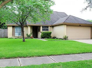 2809 Custer Dr, League City, TX 77573