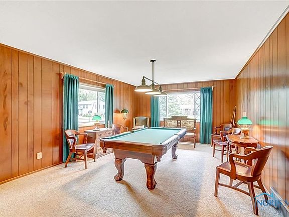 5th image of 837 Hamilton Ct