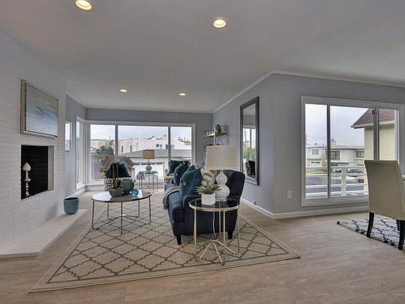 5th image of 11 Maywood Ave