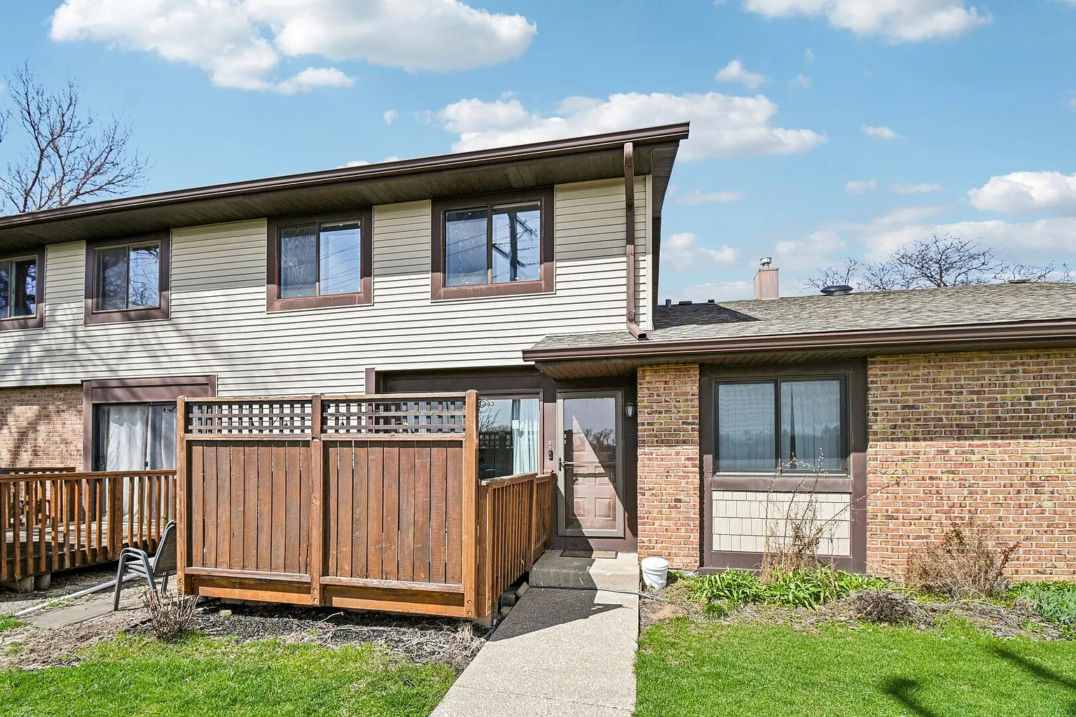 8338 Portsmouth Dr Unit B photo 1