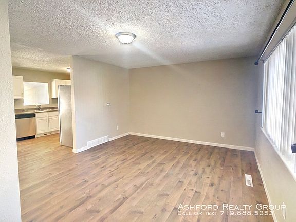 3rd image of 4763 N Sleepy Hollow Cir