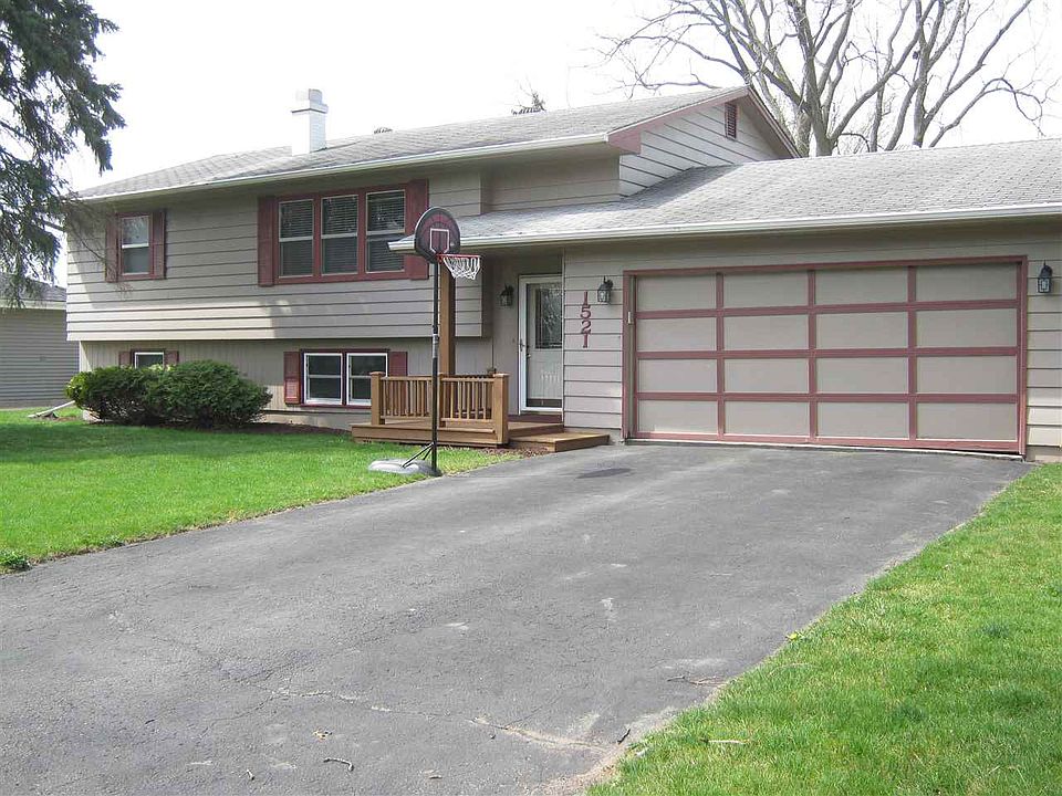 1st image of 1521 Foster Ave