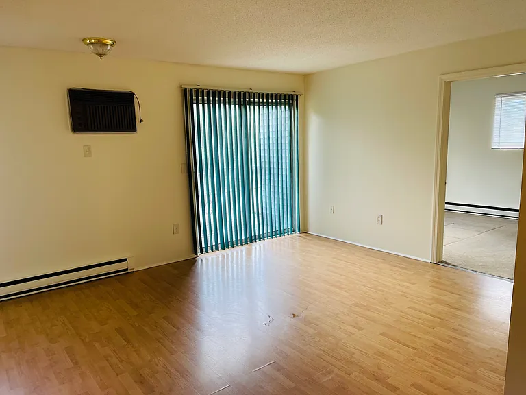 27 Maple Ave #2 — Photo 5