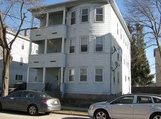 53 Deerfield St, Worcester, MA 01602