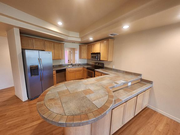 4th image of 251 Moser Ave Unit 309