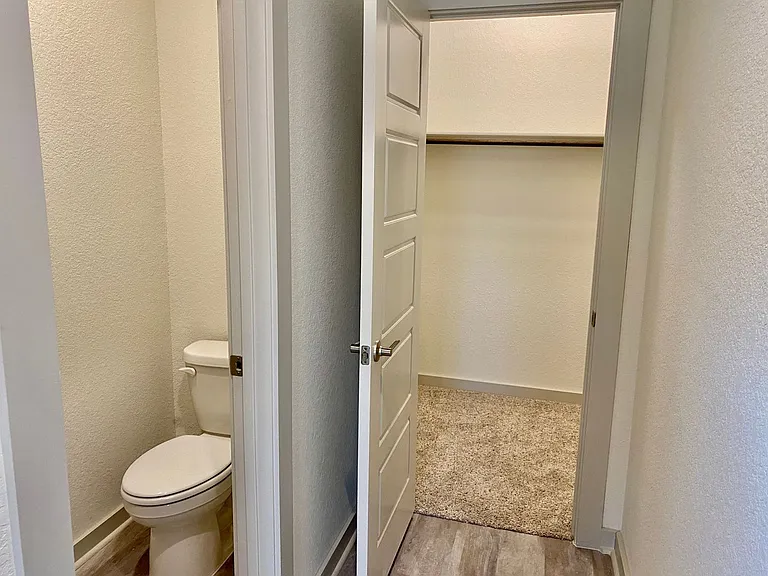 10210 Criswell Rd — Photo 17