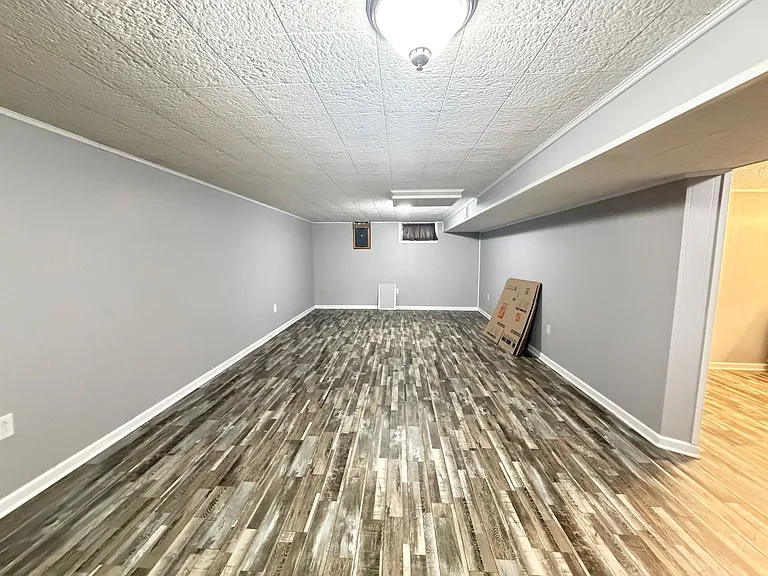 2208 Stephan Ln — Photo 20