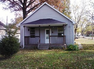 691 Elizabeth St, Beckemeyer, IL 62219