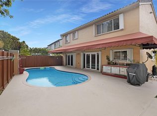 15839 SW 72nd Ter, Miami, FL 33193