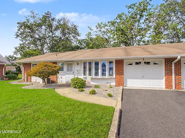 1051B Argyll Circle, Lakewood, NJ 08701