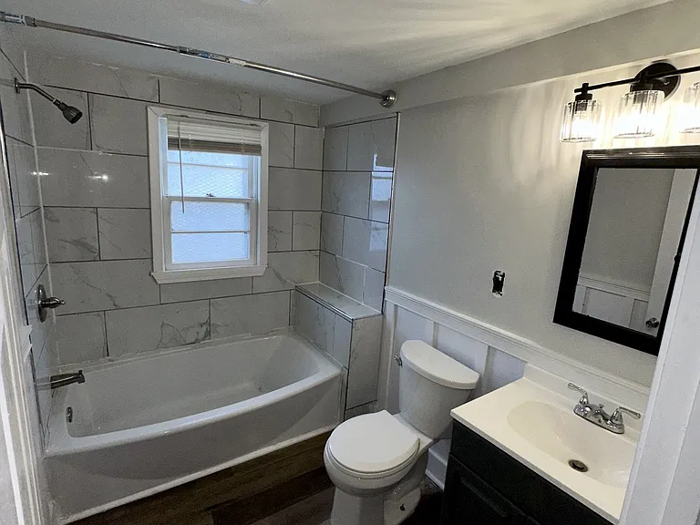 127 Poplar Ave #1 — Photo 9