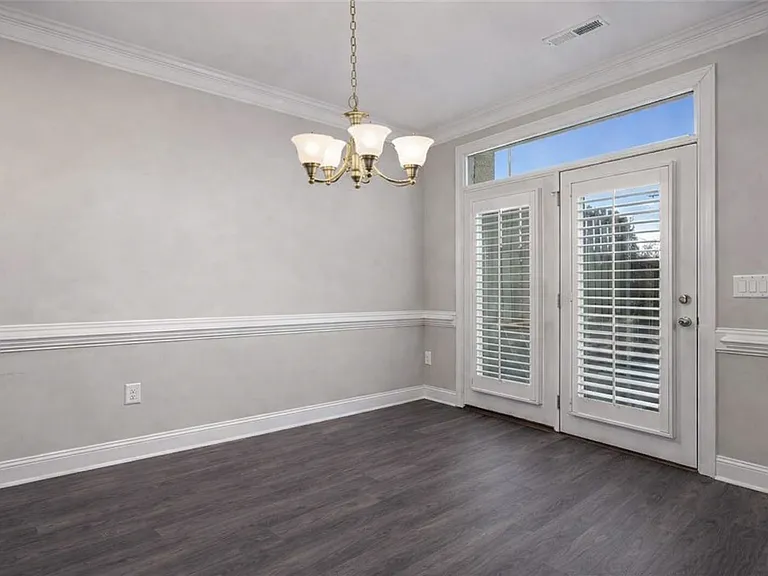 4315 Holstein Dr — Photo 6
